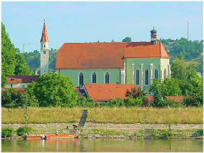 Franziskaner- und Michelskirche in Kelheim