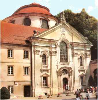 Abteikirche Kloster Weltenburg bei Kelheim im Naturpark Altmühltal